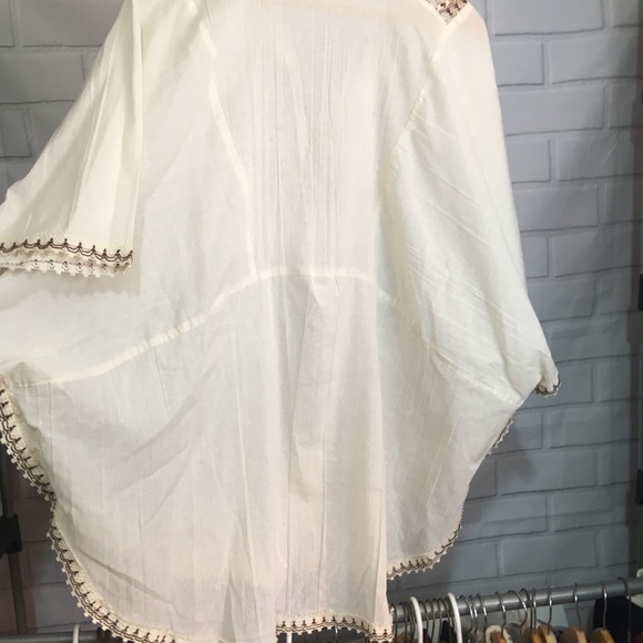 Plus size  tunic - Picture 2 of 5